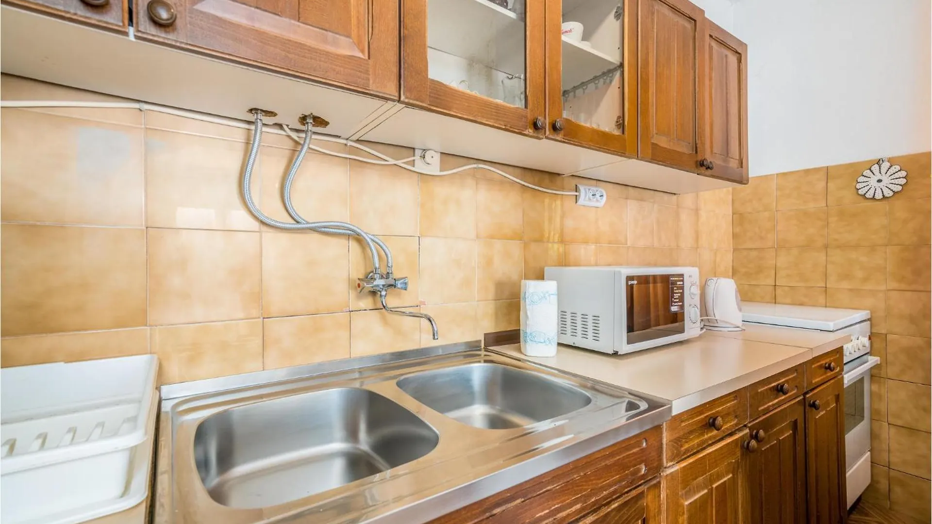 Amazing Apartment In Jurandvor With Kitchen