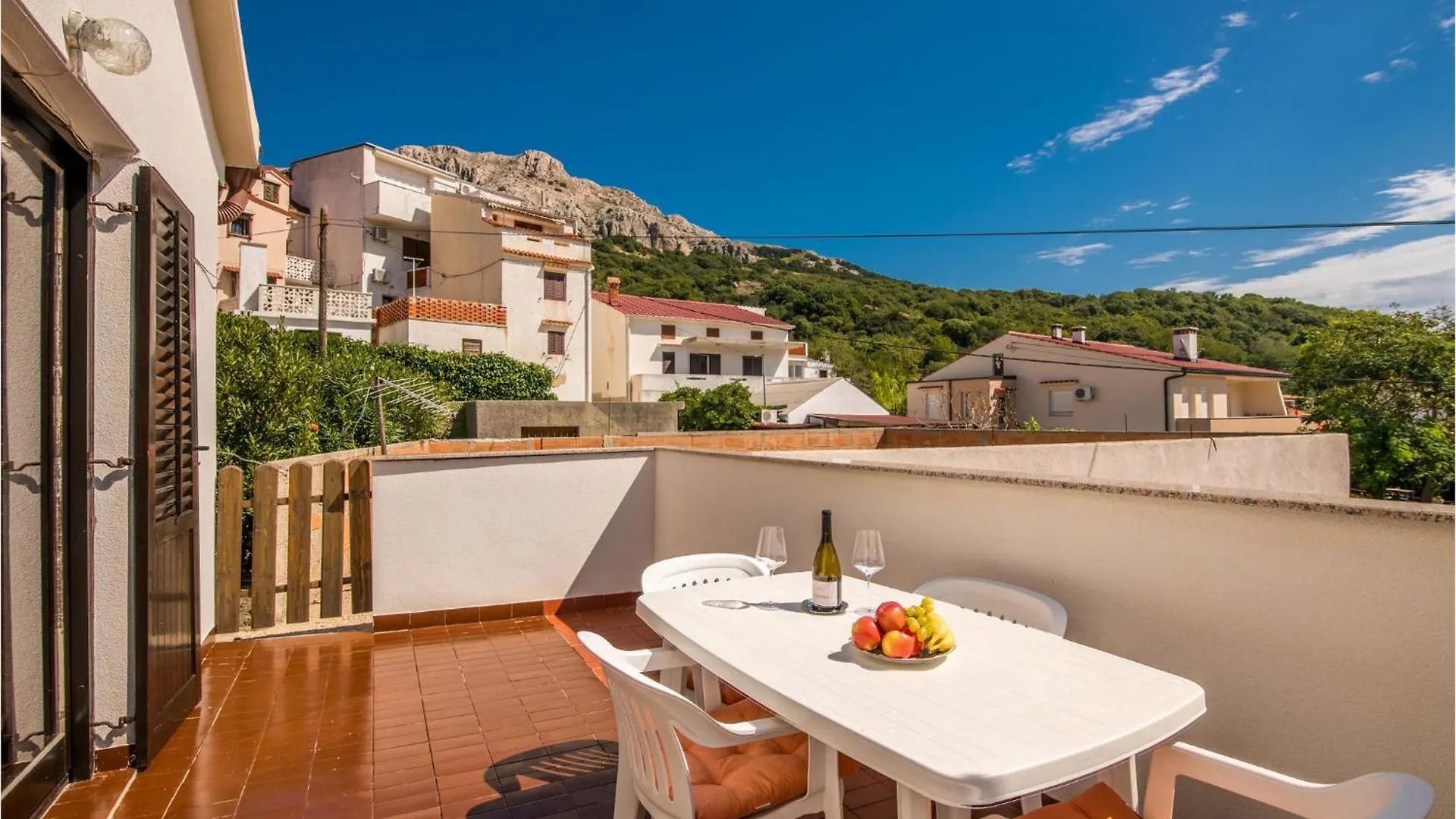 Amazing Apartment In Jurandvor With Kitchen Croatia